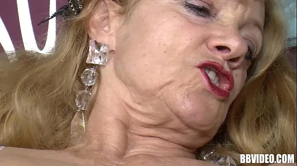 أنبوب Slutty german milfs share cock ضخم جديد