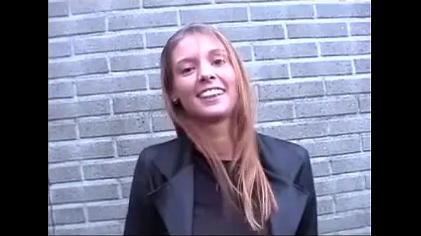 New Vlaamse Stephanie wordt geneukt in een auto (Belgian Stephanie fucked in car mega Tube