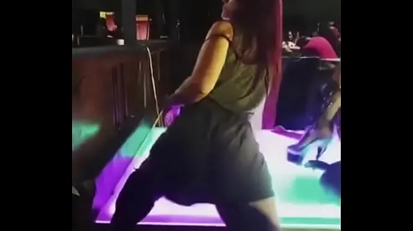 أنبوب Teacher from Atlanta GA shaking her phat ass in club ضخم جديد