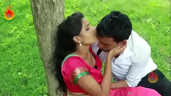 Novo Desi Bhabhi Sexo com Garoto no Parque mega tubo