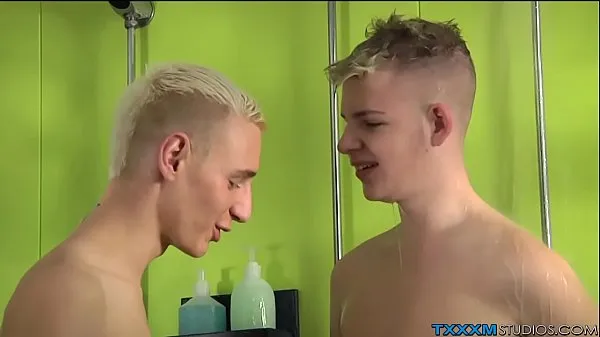 Neue Skinny Twink Butt Buddies haben Hardcore Anal Fick FestMega-Tube