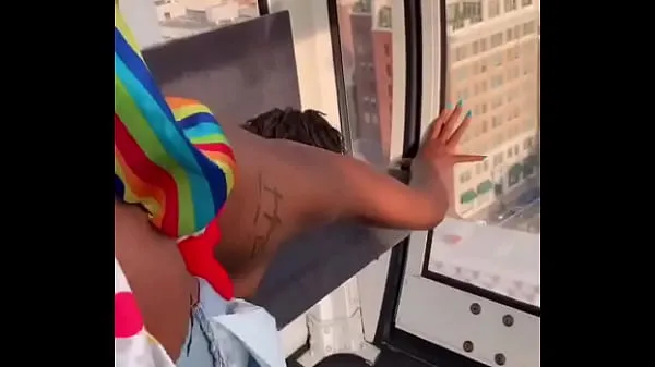 أنبوب Gibby The Clown fucks girl 2,749 feet in the air ضخم جديد