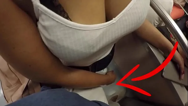 أنبوب Woman Grabbing my Dick in Subway ضخم جديد