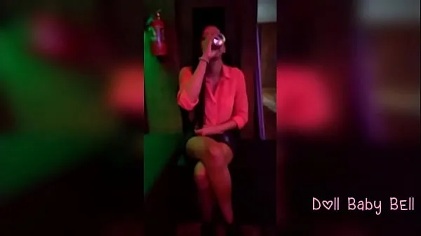 Νέο Little bitch lets herself be fucked with just a few beers mega Tube