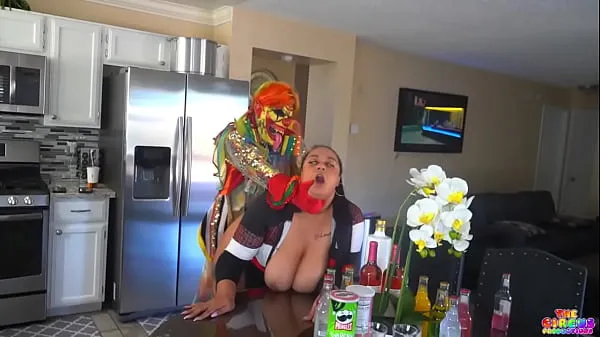 Új Cheating BBW neighbor gets fucked by a clown mega cső