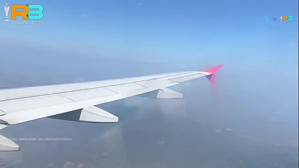 Nouveau Directeur de Baiano en voyage s'aventurant avec deux hommes mariés soumis, sexe dans l'avion. Mangeur frimeur pendant le vol à l'aéroport. trio bbc avec deux femmes dans l'avionmégaTube