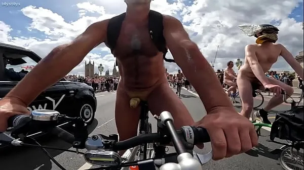 Novo Bike Cam from my World Naked Bike Ride mega tubo