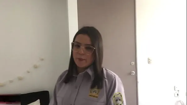 نیا The beautiful security guard welcomes me with a good fuck FULL STORY میگا ٹیوب