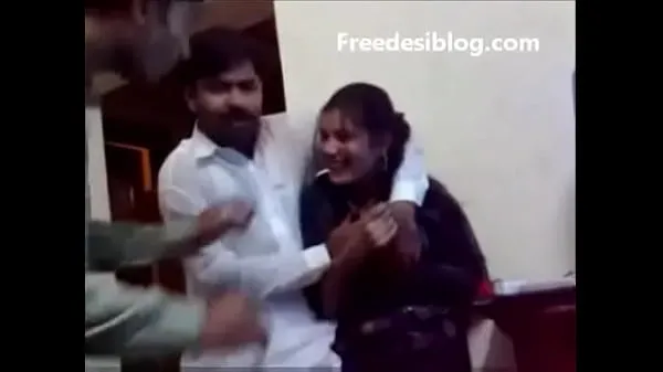 Nytt Pakistani Desi girl and boy enjoy in hostel room megarör